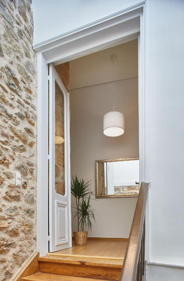 Chloe Boutique Apartments Plaka Athens Exterior photo