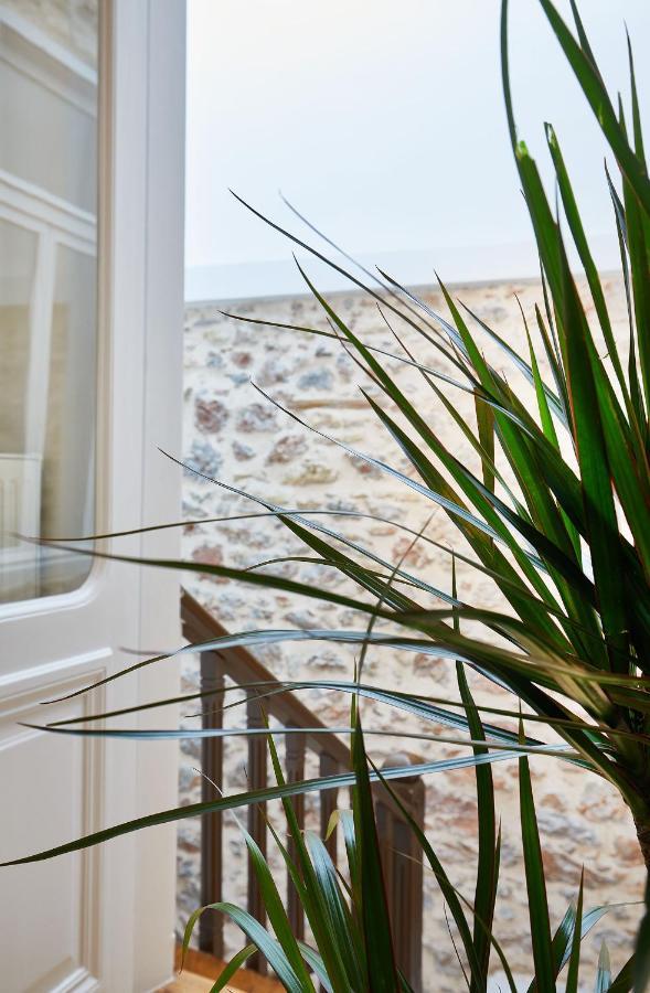 Chloe Boutique Apartments Plaka Athens Exterior photo